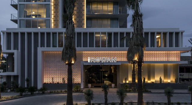 Kimpton Rowan Palm Springs Hotel by IHG, Забронировать Отель Палм-Спрингс Coachella Valley, рядом с Plaza de las Flores Shopping Center