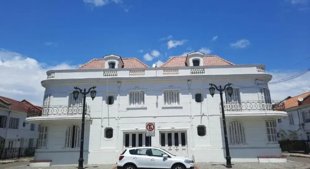 RESIDENCIAL METRO REPUBLICA, Prenota Hotel Hotel economici a Santiago del Cile