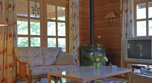 Chalet With Pool in Quiet Rural Setting, Near Regional Park in the Lot, Rezervasyon Şale Autoire Lot