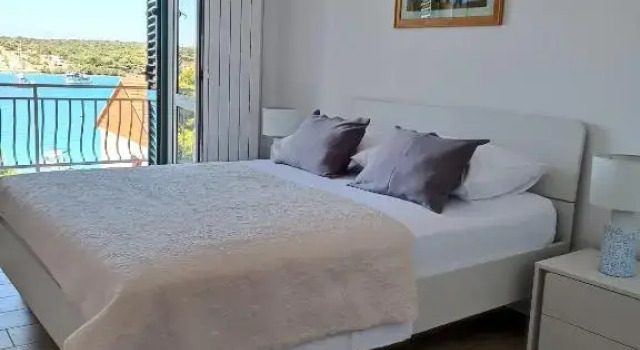 Апартаменты с видом на море Ceratonia Apartments