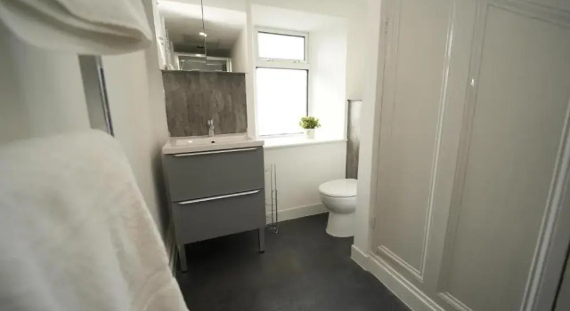 Immaculate 1-bed Apartment in Merthyr Tydfil