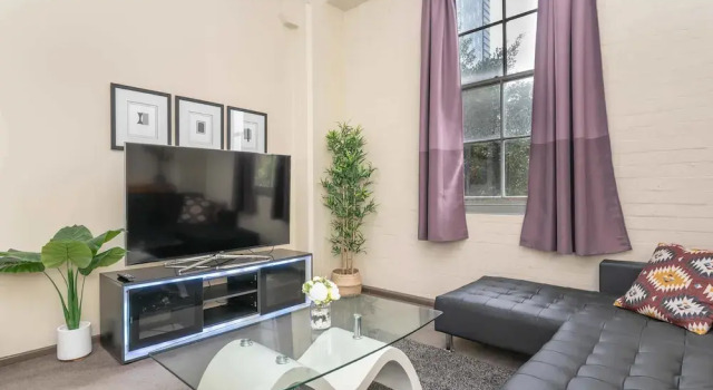 AirM8 Apartments the Oaks