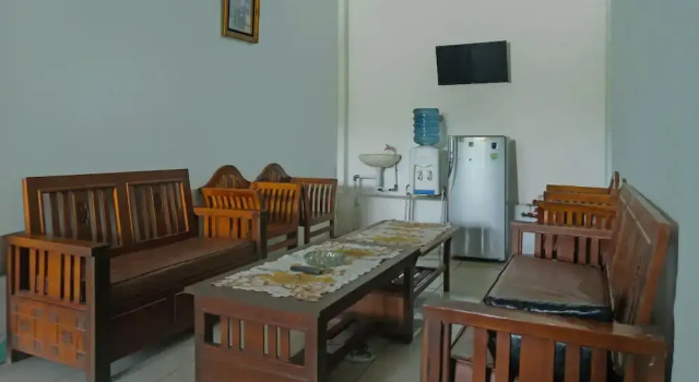 Hotel O Wisma Melyro Syariah Near Yamaha - Thamrin Brothers Cabang Muara Dua, Rezerwuj Hotel Muaradua Sumatra