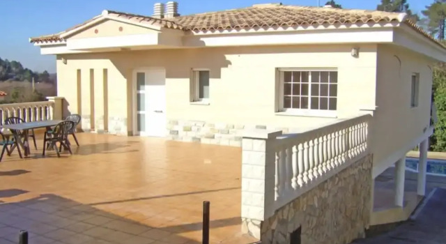 104029 -  House in Lloret de Mar, Забронировать Дом для отпуска Коттеджи Льорет-де-Мар, рядом с Modernist Cemetery, Коттедж