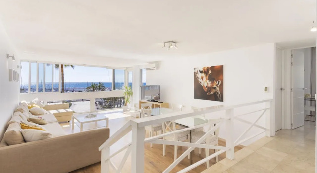 Rentcostadelsol Marbella-El Faro, Забронировать Отель Отели Марбелья с бассейном, рядом с Музей гравюры, Бассейн