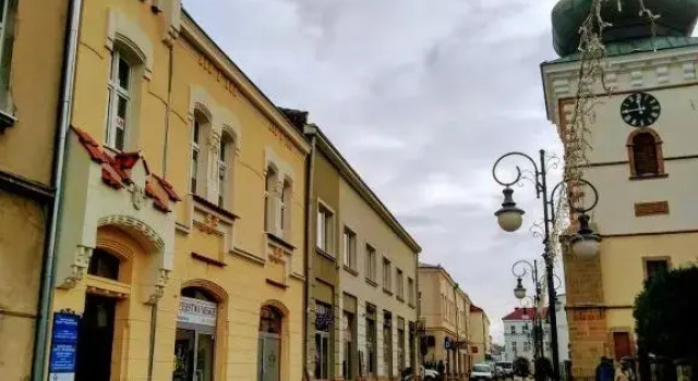 Krosno Apartamenty PRZY RYNKU, Book Lejlighed Krosno 