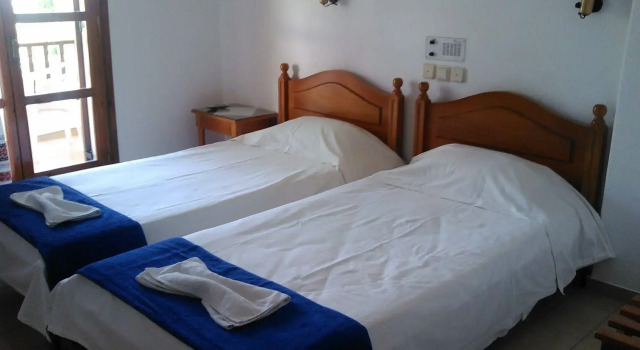Santa Elena, Prenota Hotel Kamari Paro