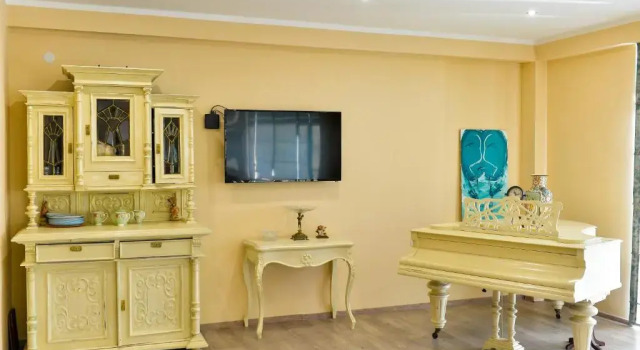 Four Seasons Riverside, Book Hotel Businesshoteller i Imereti, 4* 5*