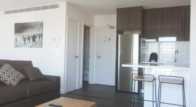 Люкс с балконом и с видом на океан Bondi 38 Serviced Apartments