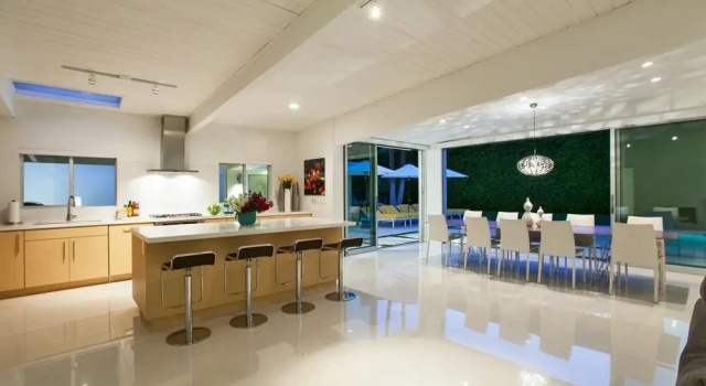 La Paloma Palms, Забронировать Отель Отели Coachella Valley с бассейном, Бассейн