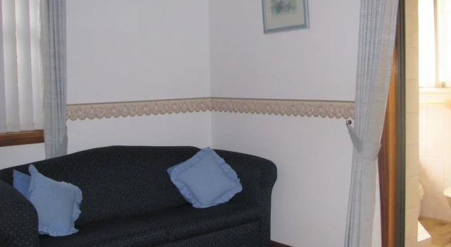 Hill Top Country Guest House, Забронировать Гостевой дом Отели Ротбери с завтраком, Завтраки