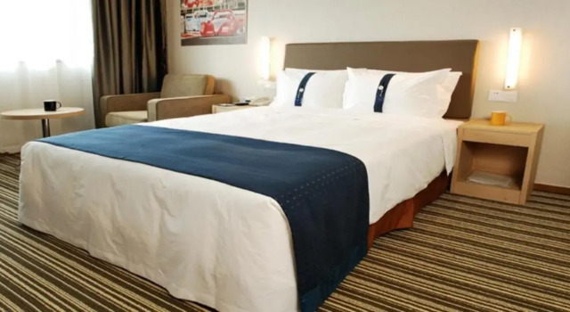 Двухместный номер Standard Holiday Inn Express Changzhou Lanling by IHG