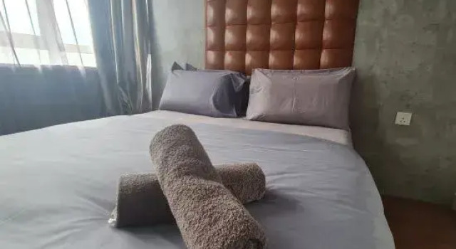 Люкс с 2 комнатами Up to 9pax, i-City i-Suite FREE WIFI 50"TV