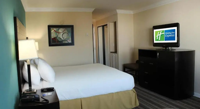 Номер Standard Holiday Inn Express Van Nuys by IHG