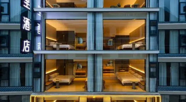 hidden hills hotel