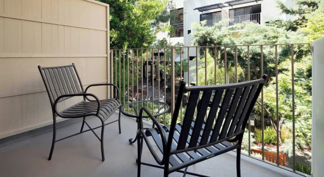 Четырёхместный номер Superior Sheraton Palo Alto Hotel