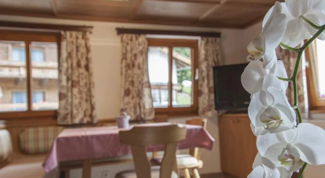 Haus Slexa, Prenota Hotel Hotel a Tirolo con parcheggio, Parcheggio