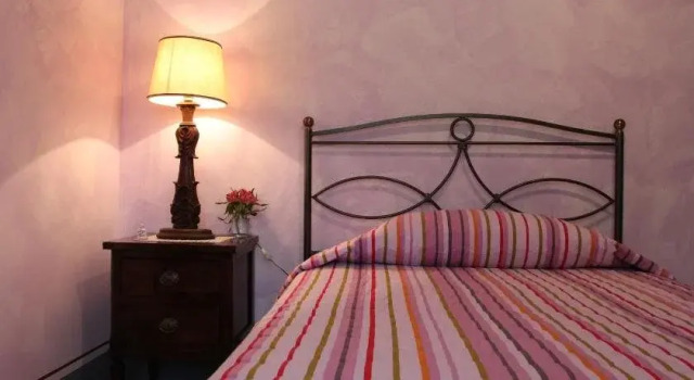 Agriturismo Casale La Palombara, Buchen Sie Hotel Cerreto di Spoleto Umbrien
