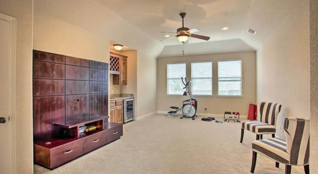 4 Mi to Grapevine Lake: Texas Home w/ Media Room, Забронировать Дом для отпуска Грейпвайн Dallas - Fort Worth Metropolitan Area