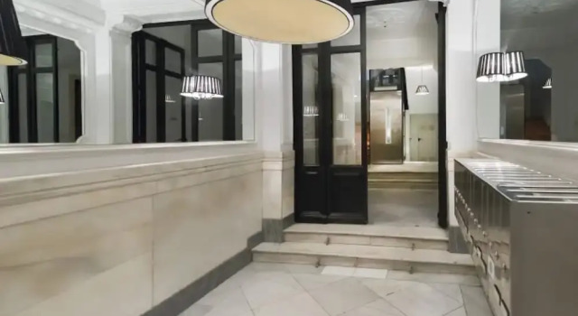 Modern Flats in Justicia by Allô Housing, Забронировать Отель Бизнес-отели Мадрида, рядом с Театр Монументал, 4* 5*