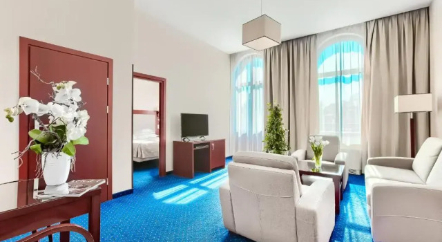 Люкс Hotel Atrium