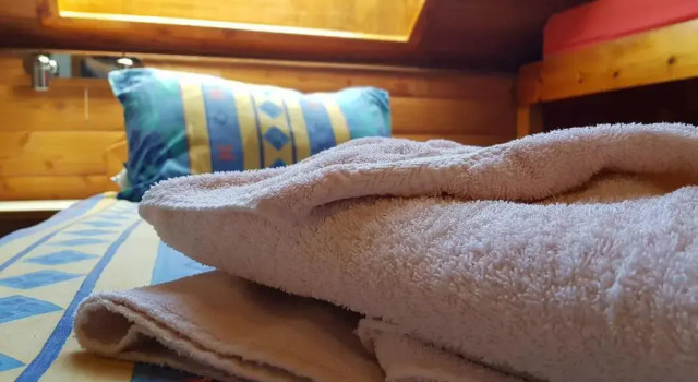 Кровать в общем номере Insh Hall Rooms at Loch Insh