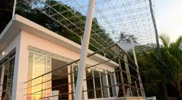 Casa De La Tierra