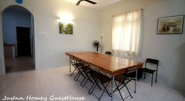 JusInn Homey Guesthouse