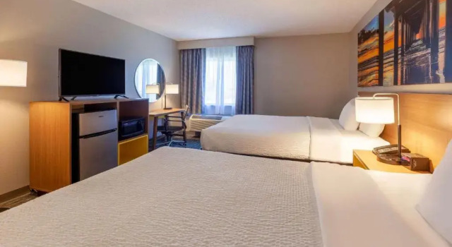 Standard Vierer Zimmer Days Inn by Wyndham Racine/Sturtevant