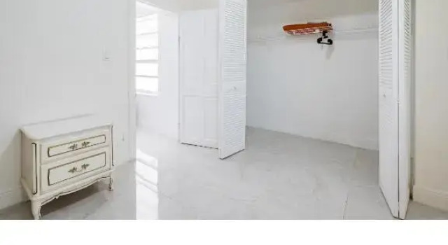 Коттедж Spacious 4 bdr 2 bath home 10min to the beach Aventura mall
