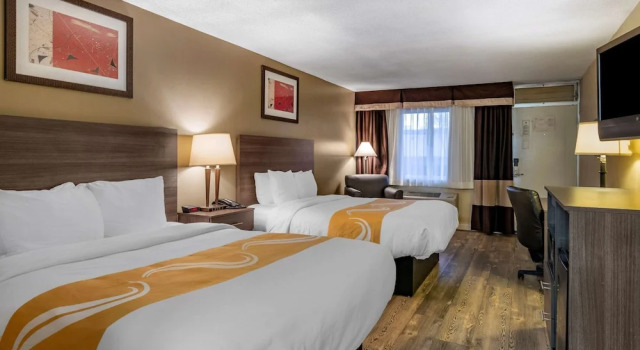 Четырёхместный номер Standard с видом на внутренний двор Quality Inn Barstow Route 66