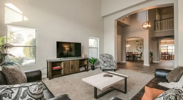Студия Massive 5 Bdrm Getaway W/pool, Hot Tub, Game Room!