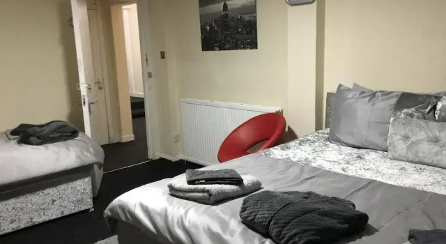 Broadstone House near Glasgow Airport