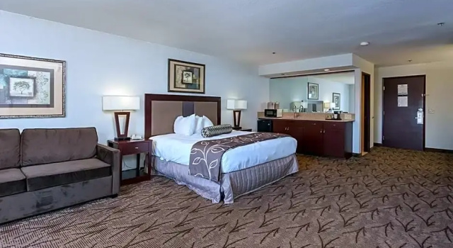 Двухместный номер Standard с видом на реку Shilo Inn Suites Hotel - Idaho Falls