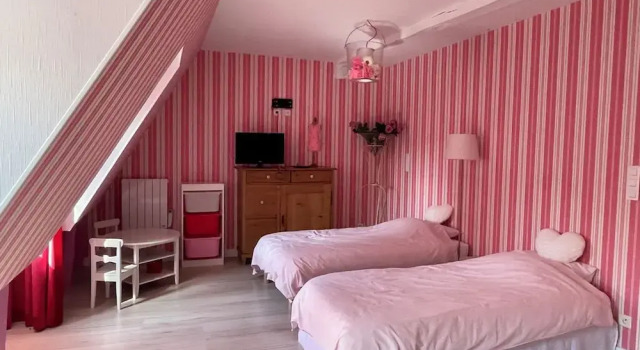 Четырёхместный номер Classic La Métairie Chambres dhôtes et Table dhôtes