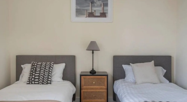 Notting Hill Gem 2BD Near Portobello Market, Забронировать Отель Отели Лондона с парковкой, рядом с Музей торговых марок, упаковки и рекламы, Парковка