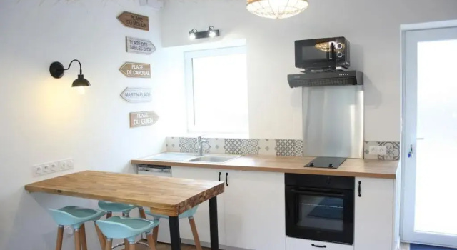 Коттедж Superbe Maison 4 personnes entre le port et le centre, COUR PRIVATIVE, WiFi & Netflix gratuits