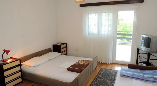 Apartments Dragica, Prenota Appartamento Hotel a Isole Quarnerine con parcheggio, Parcheggio
