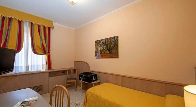 Номер Economy Cavour 30TRE - Moderno per tradizione