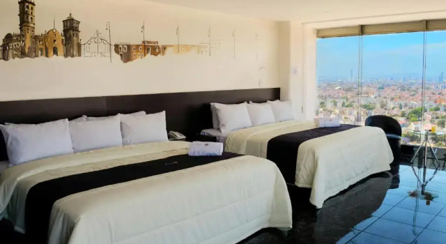 Трёхместный номер Deluxe Puebla Inn Express