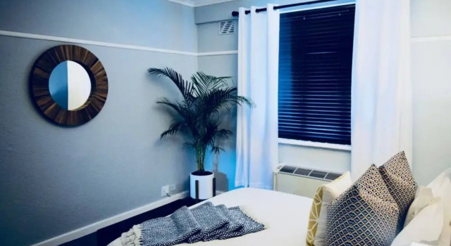 Elegant 1 Bedroom Apartment in Gardens, Забронировать Апартаменты/квартира Отели Кейптауна с парковкой, рядом с South African Museum And Planetarium, Парковка