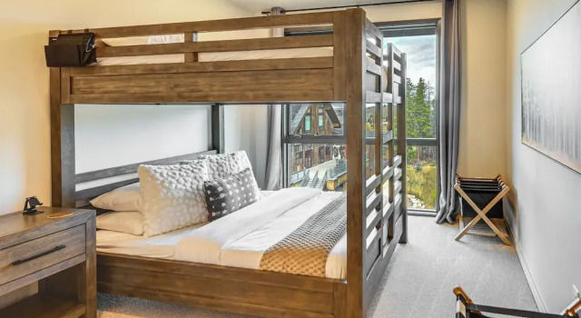 Near Hiking & Biking: Winter Park Mtn-view Haven!, Забронировать Апартаменты/квартира Апартаменты Винтер Парка, рядом с Body Kneads Massage and Pilates, Апартаменты/квартира
