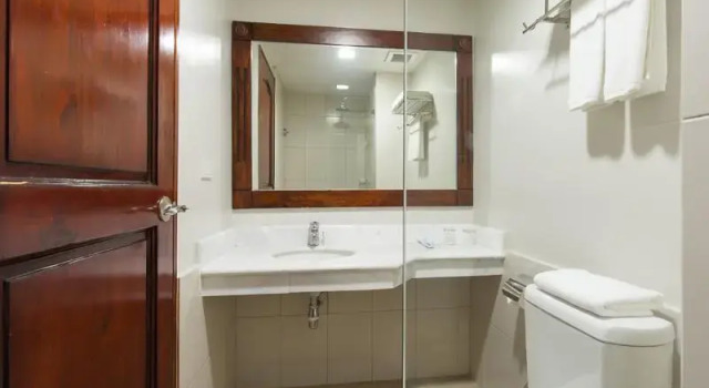 Полулюкс Standard MJ Hotel and Suites
