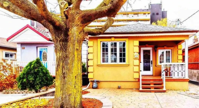 Cosy 2 Bedroom House With Backyard Garden, Varaa Hotelli Toronto 