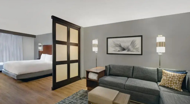 Двухместный номер High Floor Hyatt Place Jackson Ridgeland