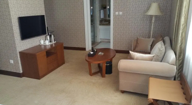 Dalian Liaowu Hotel Conference Center, Book Hotel Dalian 