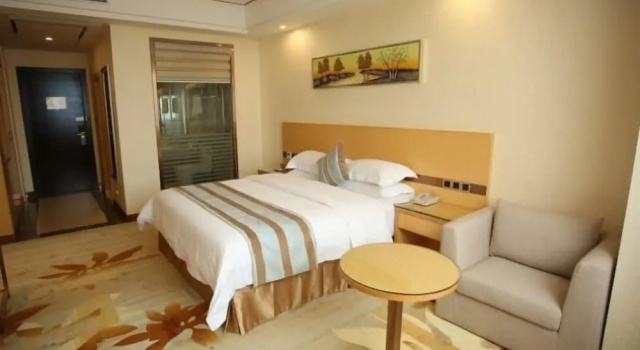 Двухместный номер Business GreenTree Alliance Foshan West Station Luowu Road Hotel