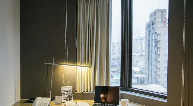 Номер Deluxe Royal Inn Taipei Linsen - Huashan 1914 Creative Park