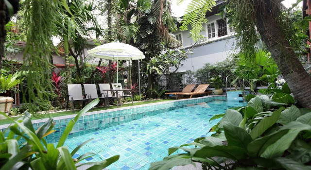 Serene Bangkok Bed and Breakfast, Забронировать Отель Отели Бангкока с парковкой, рядом с Siam Commercial Bank Head Office, Парковка