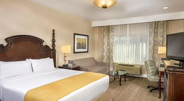 Двухместный люкс Ayres Suites Ontario at the Mills Mall - Rancho Cucamonga